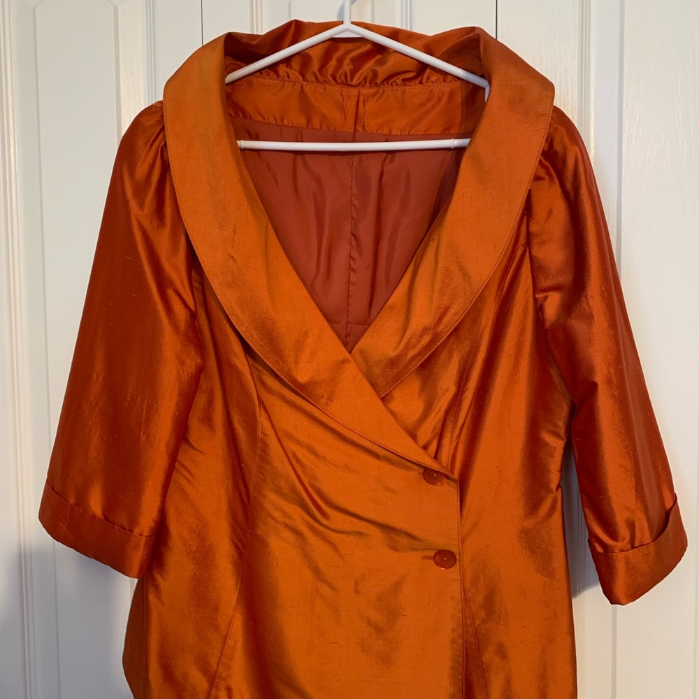 Silk SKIRT SUIT gorgeous orange. Never worn size 8/10